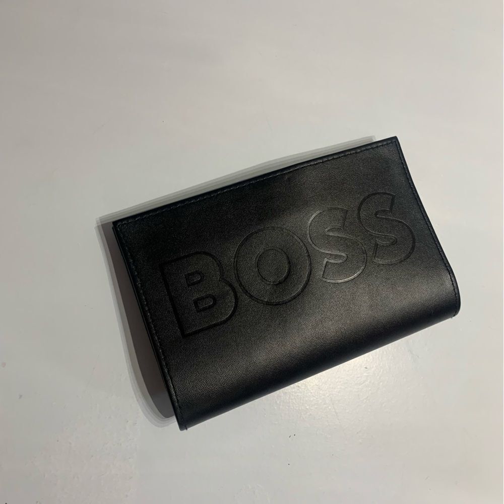 Boss sunglasses Case Men’s Women’s Unisex just the case no sunglasses include